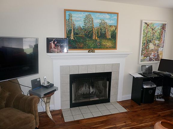 3rd image of 940 B St