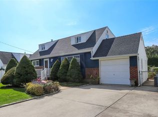 610 Irving Pl, East Meadow, NY 11554