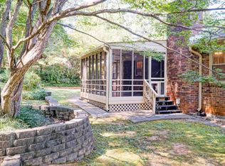 4165 Honeysuckle Dr SE, Smyrna, GA 30082
