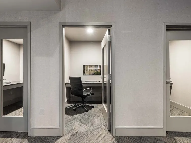222 Rittenhouse — Photo 35