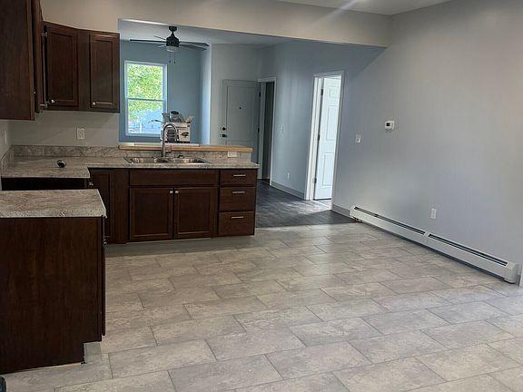 4th image of 383 Sayles St
