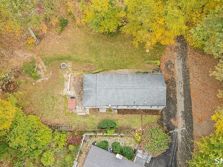 87B Cottage Rd — Photo 30