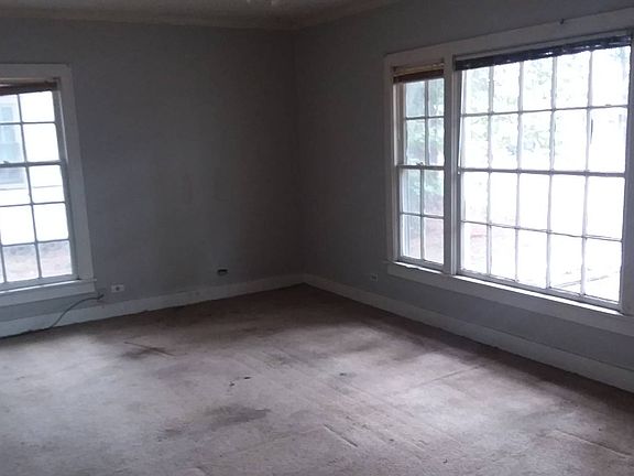 2nd image of 4010A Spurgeon Dr