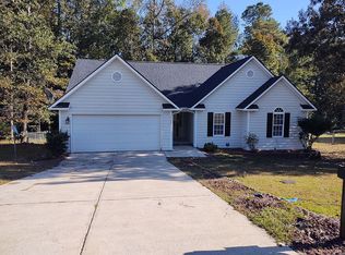 113 Jefferson Dr, Raeford, NC 28376