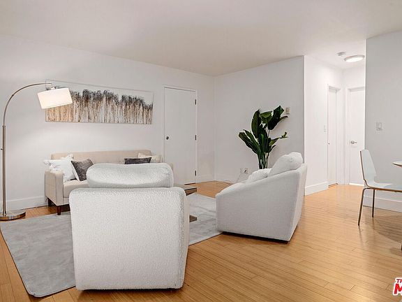 5th image of 11959 Dorothy St APT 2