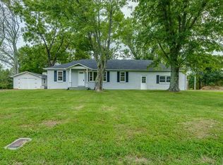 149 Chestnut St, Baxter, TN 38544