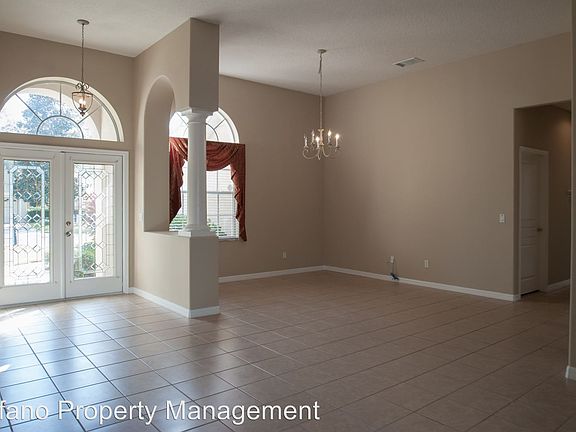 4th image of 938 Arbormoor Pl