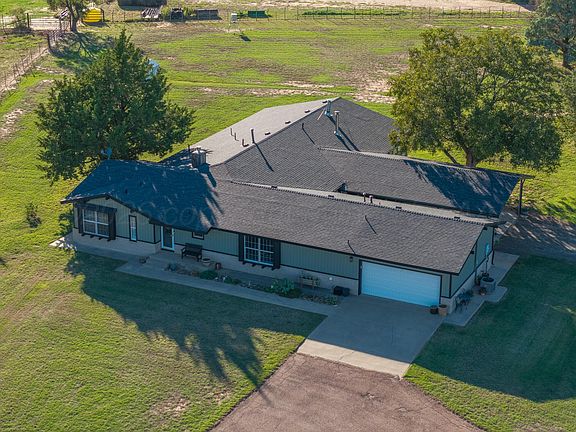 3rd image of 14275 State Highway 256