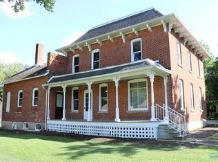 211 Water St, Pemberville, OH 43450