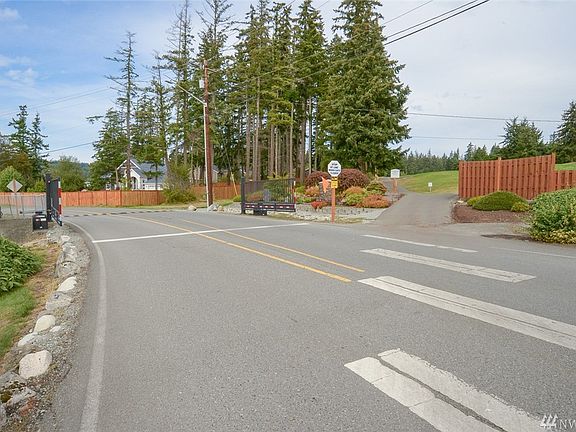 2nd image of 252 Lockwood Dr