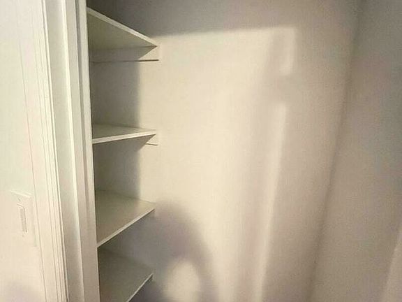 5th image of 15-17 Park Ave #403