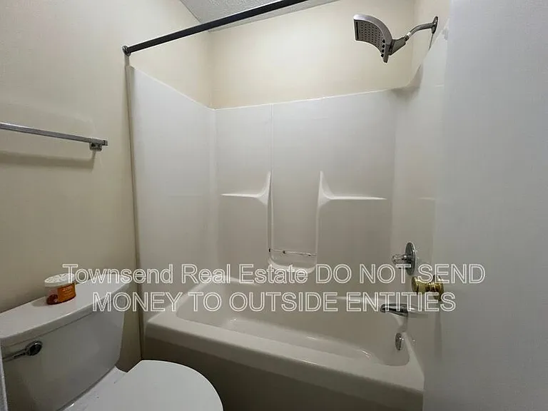 5038 Linton Hall Rd — Photo 9