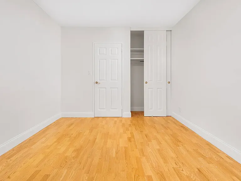 530 Neptune Ave #9 — Photo 4