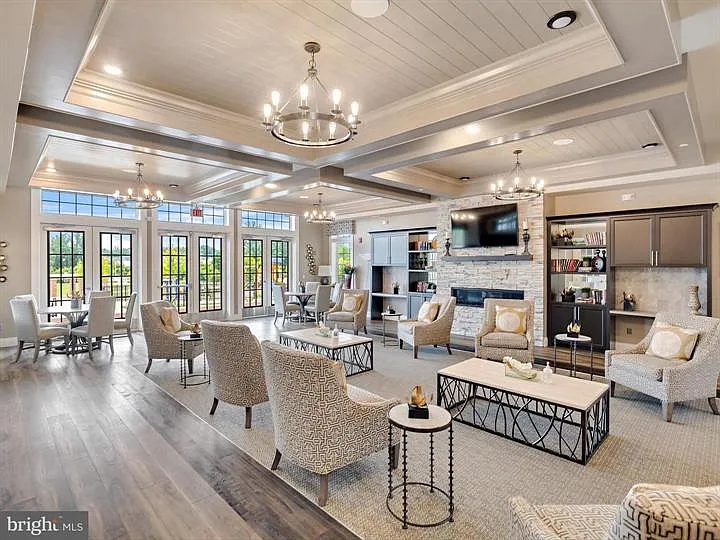 9703 Tealbriar Dr — Photo 43
