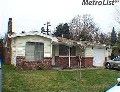 1st image of 710 Fairway Dr