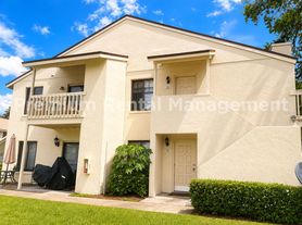 5835 La Costa Dr, Orlando, FL