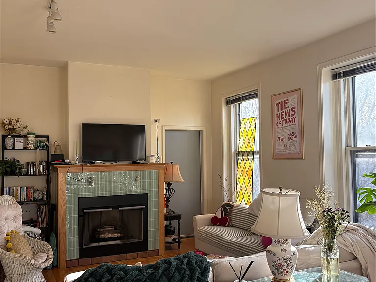 1627 N Sedgwick St #3 — Photo 9