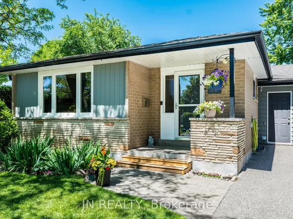 32 Barkwood Ct, Brampton, ON L6V 2C3