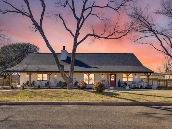 270 Turkey Run, Meadowlakes, TX 78654