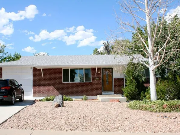 7 Tartan Ln, Pueblo, CO 81001