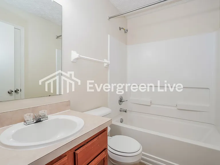 1720 E 24th Ave — Photo 13