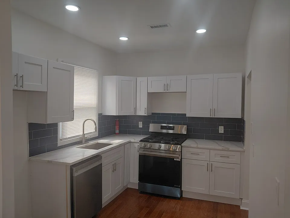168 Kalos St #2
