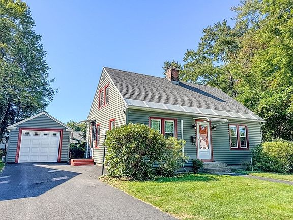 3rd image of 82 Smith St