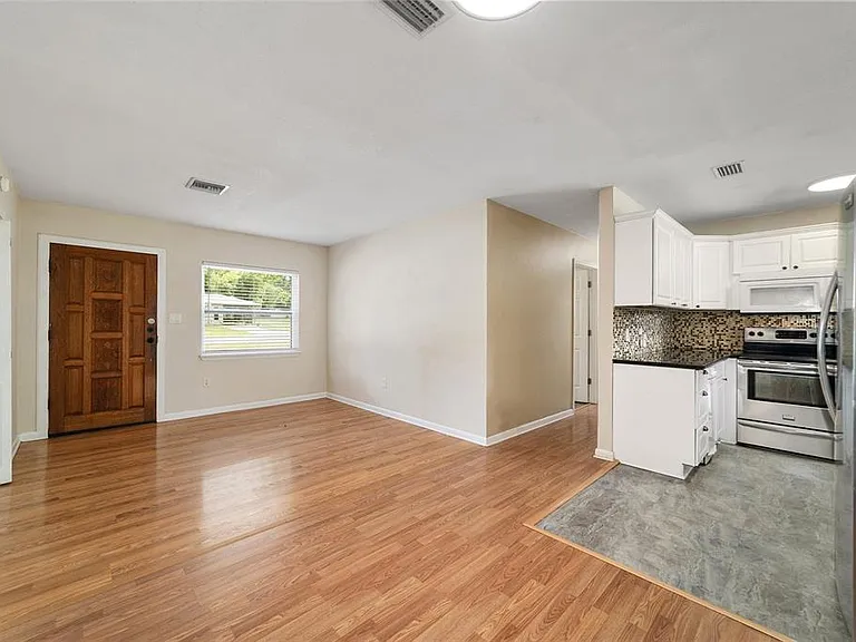 2936 SE 13th St — Photo 10