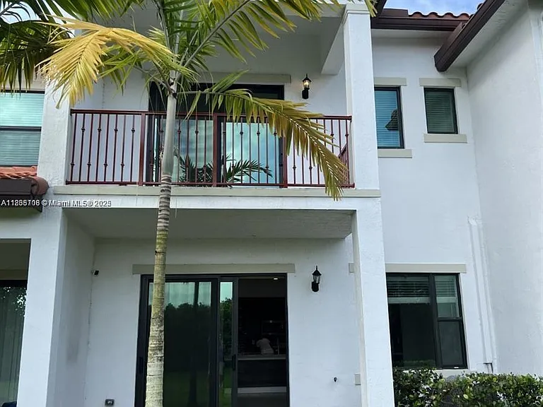 11539 SW 13th Dr — Photo 5