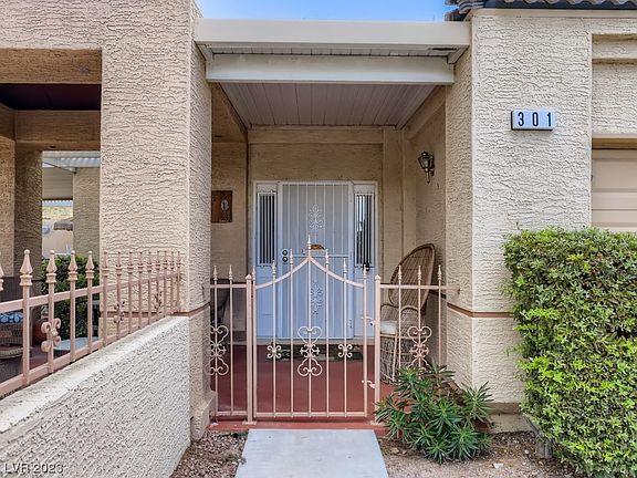 3rd image of 301 Wild Plum Ln