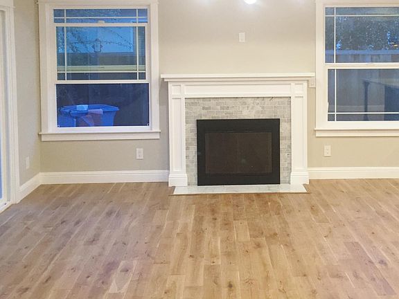 4th image of 1769 Jones Ave