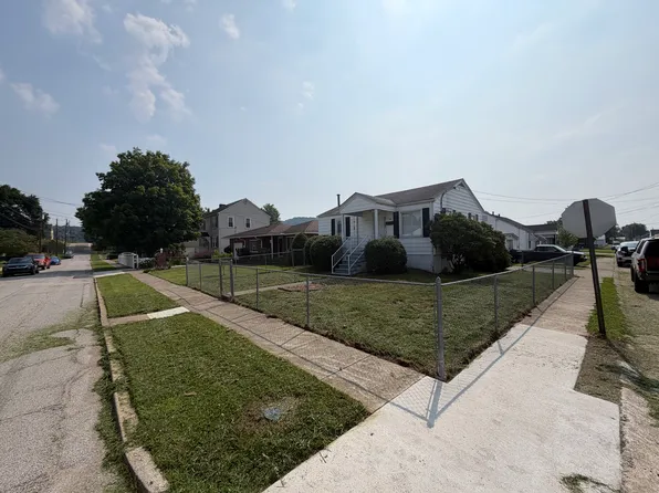 446 22nd St, Dunbar, WV 25064