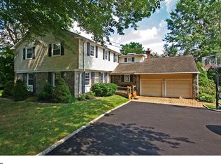 528 Daventry Rd, Berwyn, PA 19312