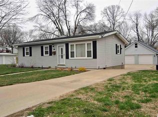 1311 S 16th St, Quincy, IL 62301