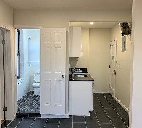 4th image of 210 Thompson St APT 7BN