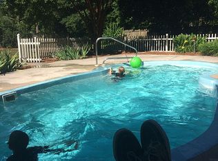 621 Hidden Valley Rd, Wilmington, NC 28409