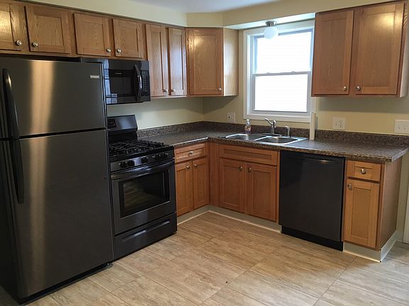 5th image of 163 Windsor Ct