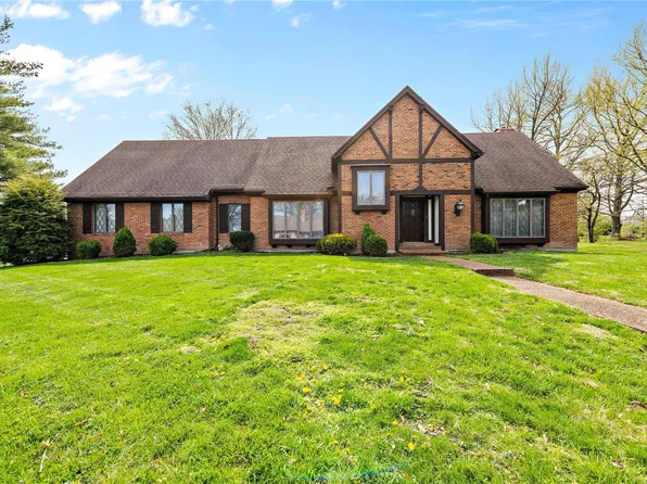 12302 Fox Ct, Saint Louis, MO 63127