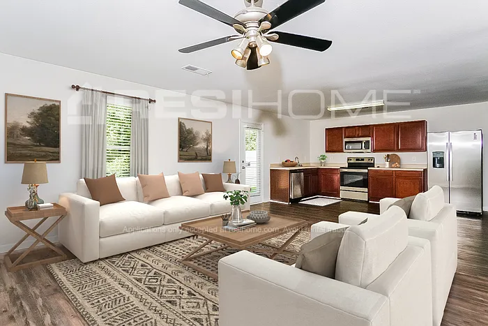 224 Farmington Dr — Photo 4