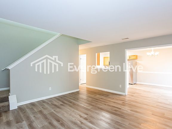 3rd image of 2512 Reid Oaks Dr