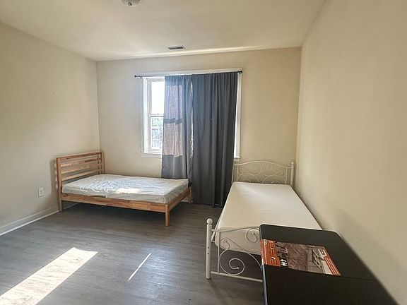 4th image of 2032 N 17th St #2R