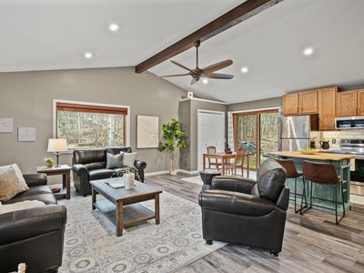 W9517 Parkway Drive, Poynette, WI, 53955