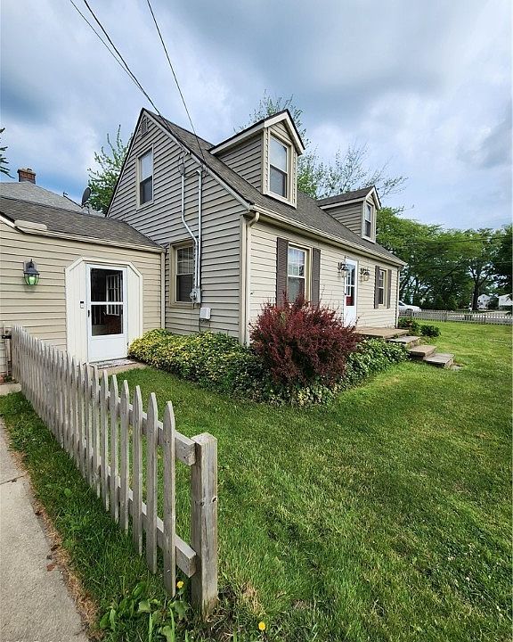 32703 Lake Rd, Avon Lake, OH 44012 Zillow