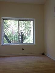 5th image of 208 E 95th St APT 15