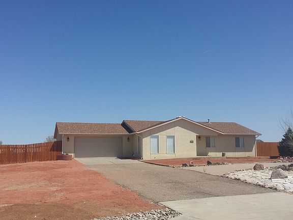 2nd image of 522 S Datura Dr