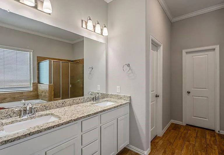 4411 Mimic Dr — Photo 24