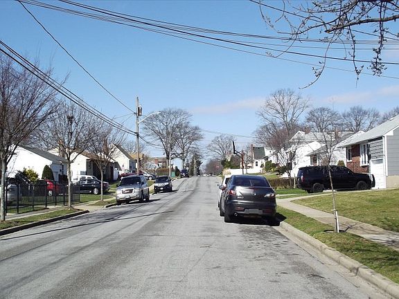 4th image of 37 Elm Ave