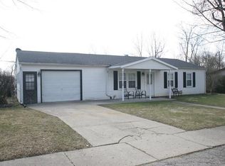 665 Robinwood Rd, Yellow Springs, OH 45387