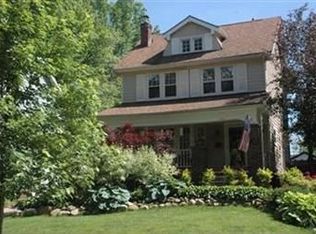 3386 Dellwood Rd, Cleveland Heights, OH 44118