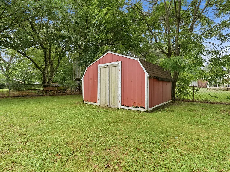 8413 Old Madison Pike — Photo 20